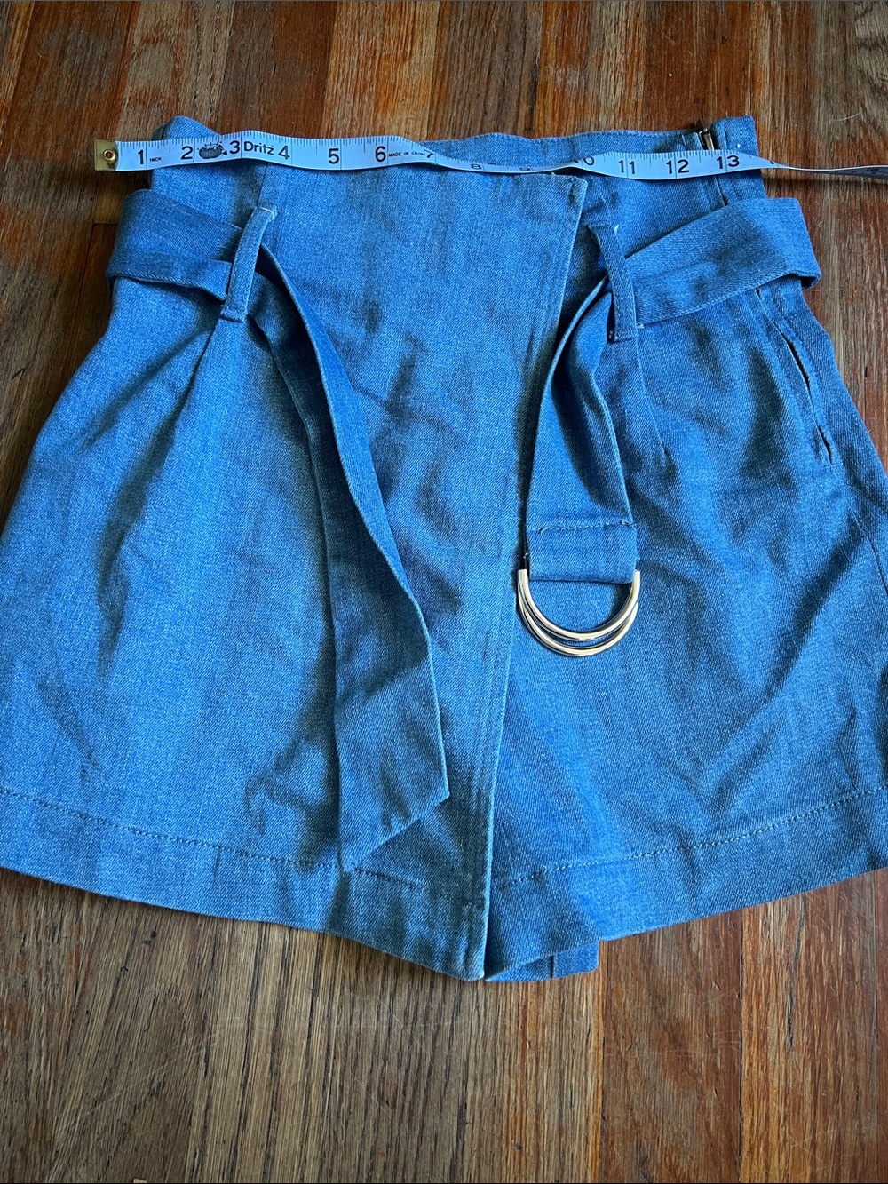 High-Waist Blue Belted Women’s Shorts with D-Ring Detail